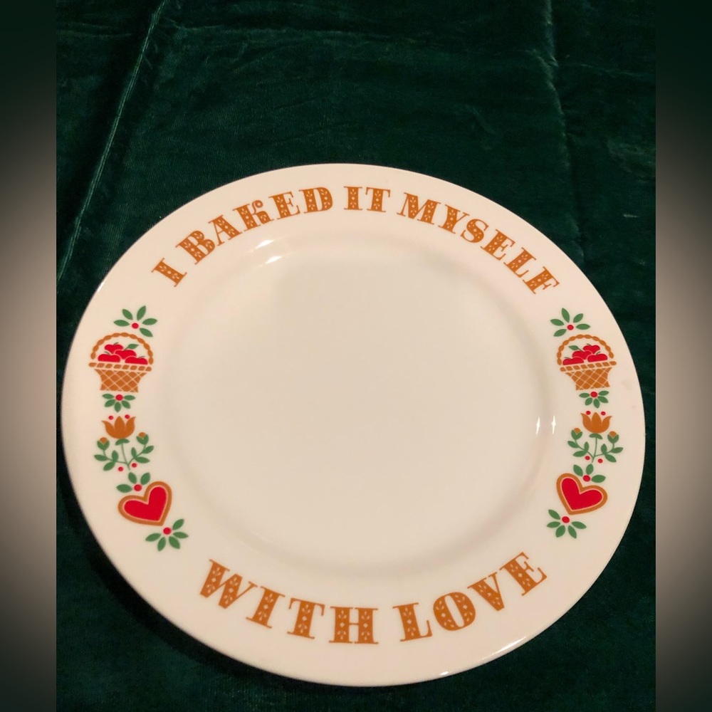 Avon, Baked With Love plate